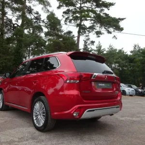 Mitsubishi Outlander 2.4 h TwinMotor 13.8kWh 4x4 2020 - Image 3