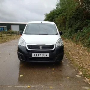 2017 Peugeot Partner 1.6 Diesel Manual Clean and Reliable ULEZ Compliant - Image 2