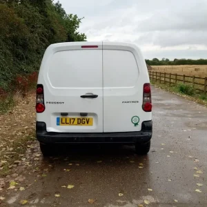 2017 Peugeot Partner 1.6 Diesel Manual Clean and Reliable ULEZ Compliant - Image 6
