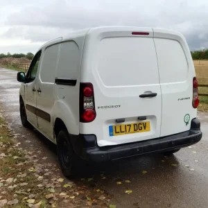 2017 Peugeot Partner 1.6 Diesel Manual Clean and Reliable ULEZ Compliant - Image 7