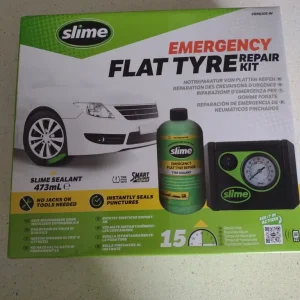TYRE PUNCTURE REPAIR KIT: BRAND NEW