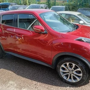 2015 Nissan Juke Tekna 1.6 Petrol - Image 3