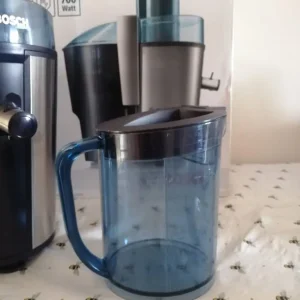 Bosch Juicer - 700W Silver - Image 5