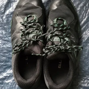 Merrell Trainers Size 5 - Image 4
