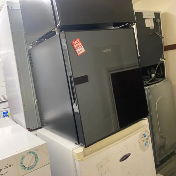 BLACK CROFTON TABLETOP REFRIGERATOR