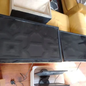 2x TVs and 2x Monitors