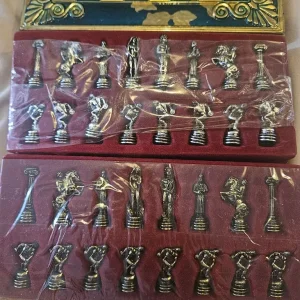 Greek style chess set - Image 2