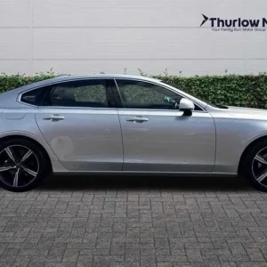 2018 Volvo S90 2.0 D4 R-Design Saloon 4dr Diesel Auto Euro 6 - Image 2