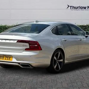 2018 Volvo S90 2.0 D4 R-Design Saloon 4dr Diesel Auto Euro 6 - Image 3