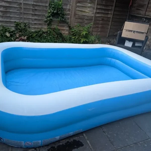 Garden pool with pump and cover