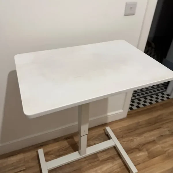 White Small Rising Desk Manual Pulley
