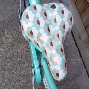 Small girls Raleigh bike 11in frame 20in wheels - Image 3
