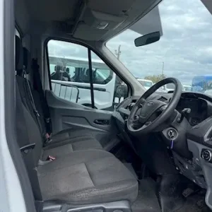 2018 Ford Transit 2.0 TDCi 170ps Chassis Cab Diesel Manual - Image 4