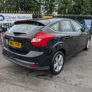 2014 Ford Focus 1.6 TDCi Zetec Hatchback - Image 3
