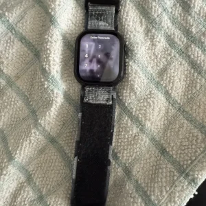 Series 10 Apple Watch - Image 4