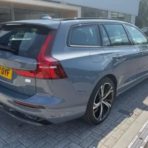 2022 Volvo V60 Recharge AWD Estate - Image 7