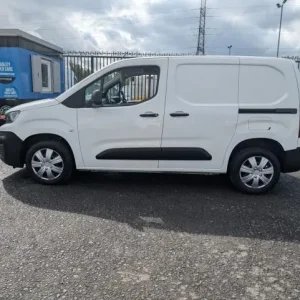2021 Peugeot Partner 1000 1.5 Bluehdi Manual Van - Image 4