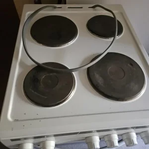 Nearly new cooker used twice - Image 3