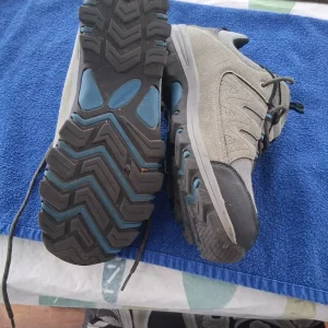 Size 9 Men's Peter Storm Walking Shoes