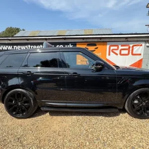 2021 Land Rover Range Rover Sport D300 HSE Dynamic Black 4WD - Image 5