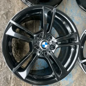 Original BMW X3 F25 X4 F26 19” Staggered Gloss Black Wheels - Image 3