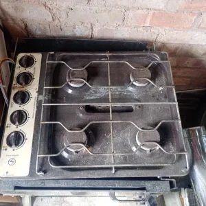 Oven and hob for caravan - Image 3