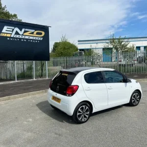 2016 Citroën C1 Flair PureTech 1.2L Hatchback - Image 3