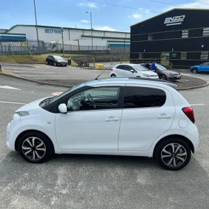 2016 Citroën C1 Flair PureTech 1.2L Hatchback - Image 6