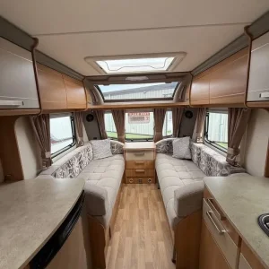 2013 Coachman VIP 460/2 - Image 4