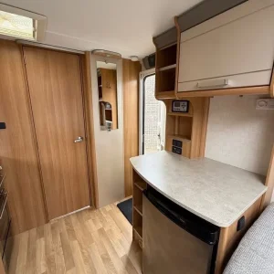 2013 Coachman VIP 460/2 - Image 7