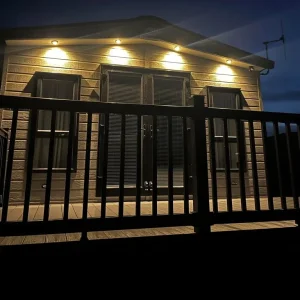 Gold grade lodge with sea views and a kitchen you’ll actually use - Image 2