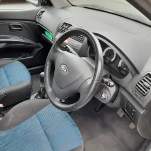 Kia Picanto hatchback 2008 manual 5-door - Image 4
