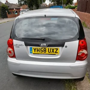 Kia Picanto hatchback 2008 manual 5-door - Image 8
