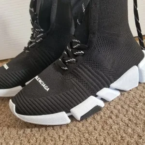 Balenciaga size 9