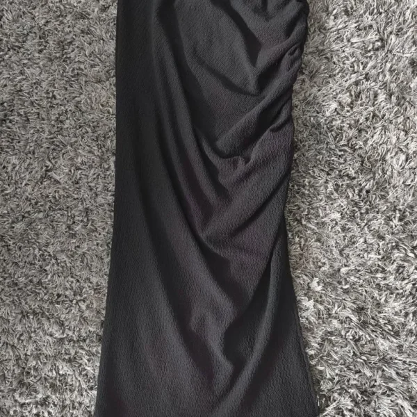 Shein black stretchy ruched skirt size M (UK8/10)