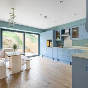 3 bedroom townhouse with roof garden in Verwood, Dorset - Image 2