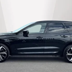 2024 Volvo XC60 PHEV Estate - Image 8