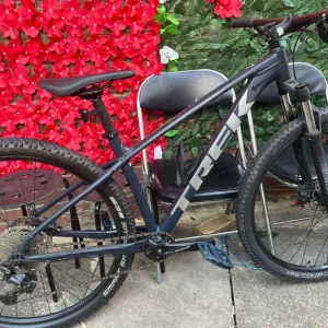 Trek Marlin 7 Size M Like New - Image 6