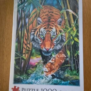 1,000 piece grass tiger jigsaw still in the original packaging - Image 2