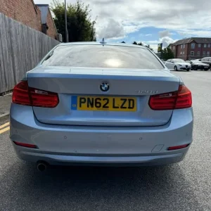 2012 BMW 3 Series 320d EfficientDynamics 4-door Saloon Diesel Manual - Image 8