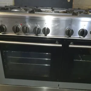 Kenwood gas two oven range cooker with 5 burners - Image 2