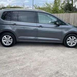 2019 Volkswagen Touran 2.0 TDI SE Family Euro 6 (s/s) 5dr MPV Diesel Manual - Image 3
