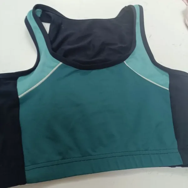 Ladies sports top. Small