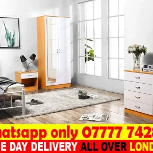 Bedroom wardrobe with mirror - Image 3
