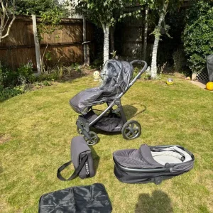 Oyster 3 pram and buggy with all accessories - Image 2