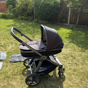 Oyster 3 pram and buggy with all accessories