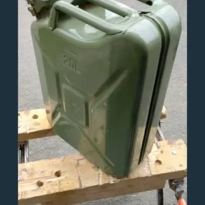 20 litre jerry cans - Image 2