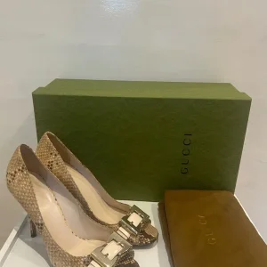 Gucci Snakeskin Heels - Image 2