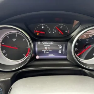 2018 Vauxhall Insignia 2.0 Turbo D SRi Nav 5dr Estate Diesel Manual - Image 3