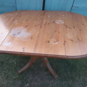 Ducal Table & Chairs - Image 2
